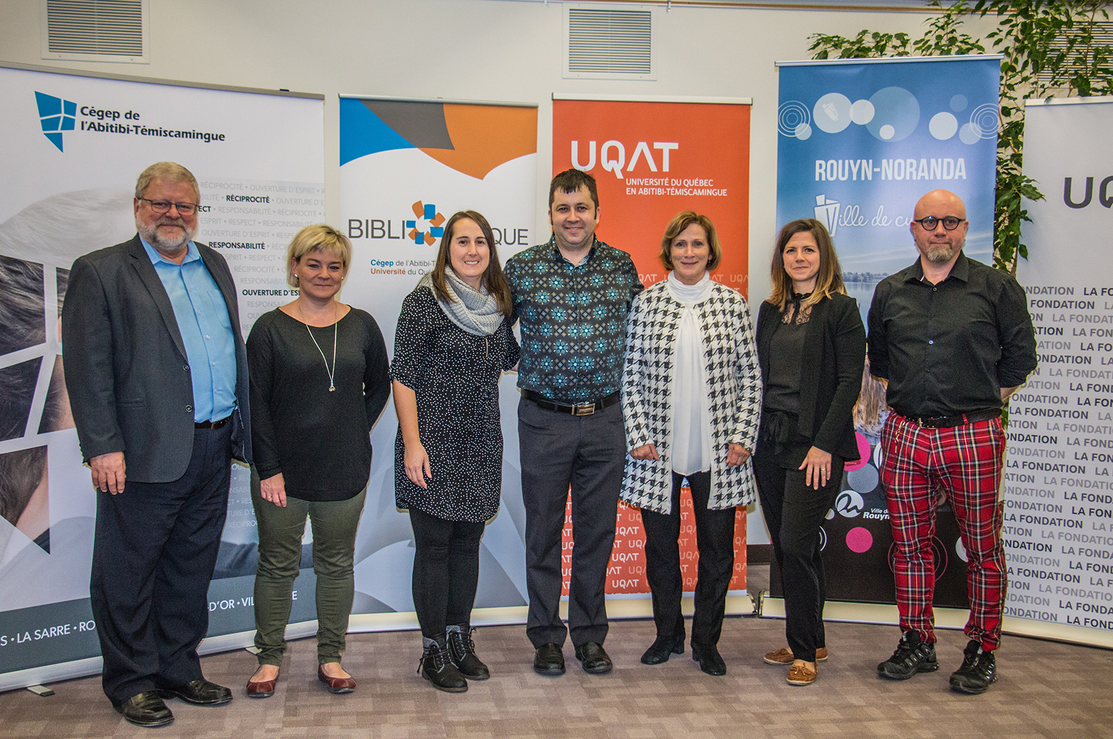 Inauguration d'une salle VR et d'un studio  numérique, une collaboration entre l'<em>Espace O Lab</em> ainsi que la  Bibliothèque du Cégep de l'Abitibi-Témiscamingue et de l'UQAT