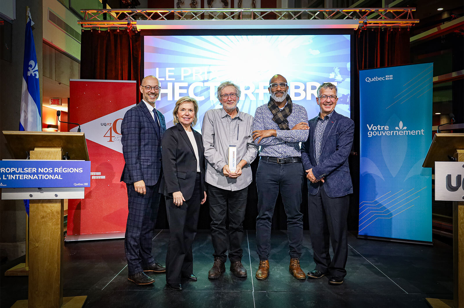 Le prix Hector-Fabre 2022 est remis au Laboratoire international de recherche sur les forêts froides de l’UQAT
