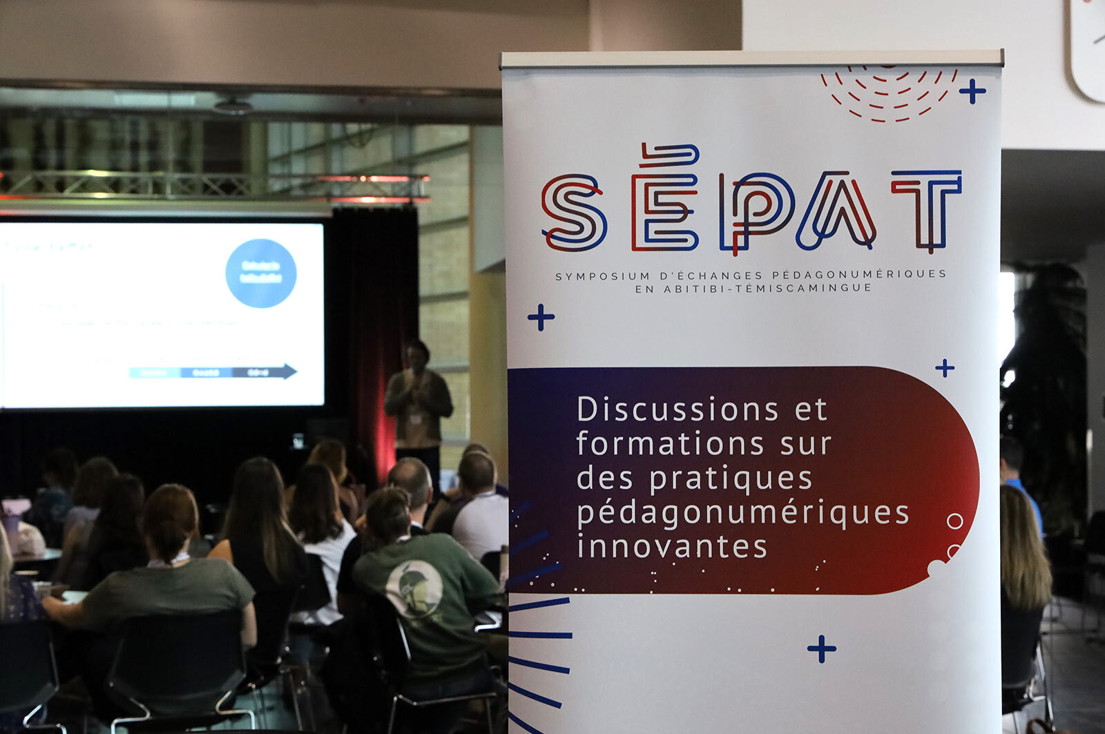 Un vif succès pour le deuxième Symposium d'échanges pédagonumériques en Abitibi-Témiscamingue